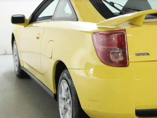 2003 Toyota Celica GT