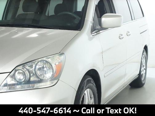 Silver Pearl Metallic 2006 Honda Odyssey EX
