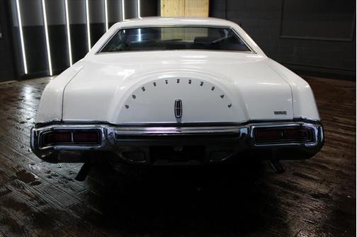 1972 Lincoln Continental