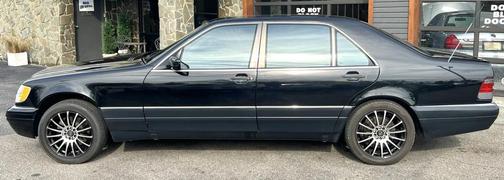 1999 Mercedes-Benz S-Class S 320