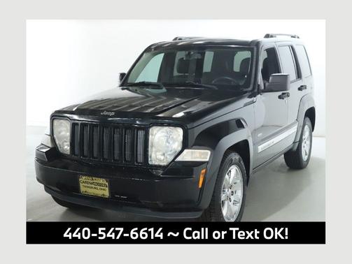 Black Forest Green Pearlcoat 2012 Jeep Liberty Sport