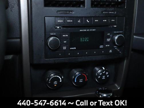 Black Forest Green Pearlcoat 2012 Jeep Liberty Sport