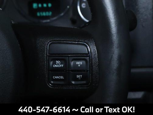 Black Forest Green Pearlcoat 2012 Jeep Liberty Sport