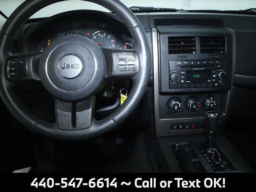 Black Forest Green Pearlcoat 2012 Jeep Liberty Sport