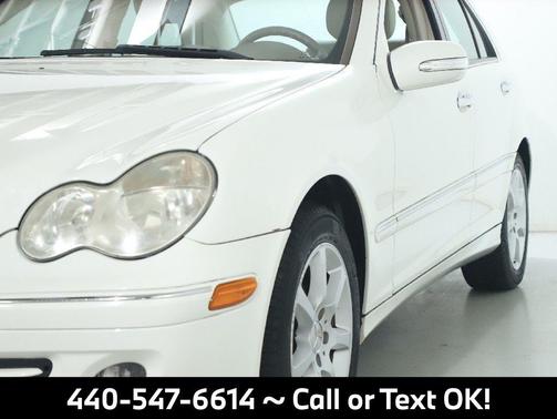 Arctic White 2007 Mercedes-Benz C-Class Luxury 4MATIC