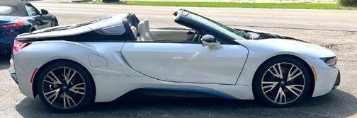 WHITE 2019 BMW i8 Convertible