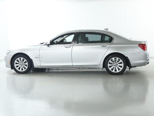 2010 BMW 750 Li xDrive