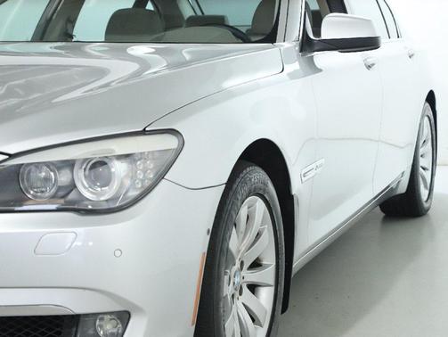 2010 BMW 750 Li xDrive