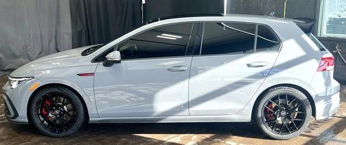 2022 Volkswagen Golf GTI 2.0T SE DSG