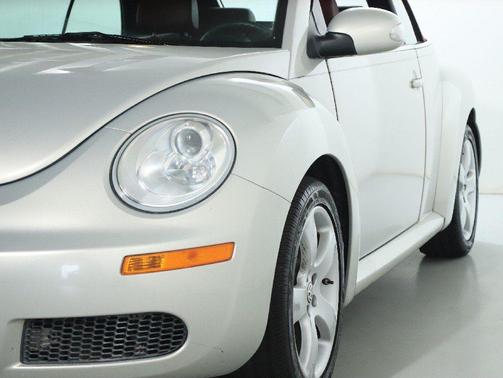 2009 Volkswagen New Beetle L