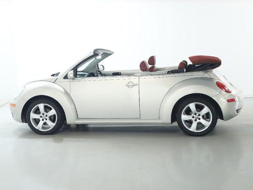 2009 Volkswagen New Beetle L