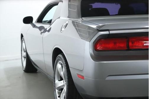 2013 Dodge Challenger SXT