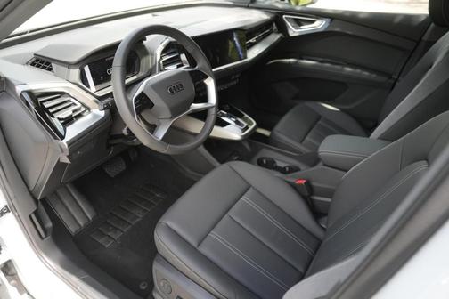 2025 Audi Q4 e-tron 45 Premium