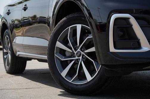 2024 Audi Q5 45 S line quattro Premium