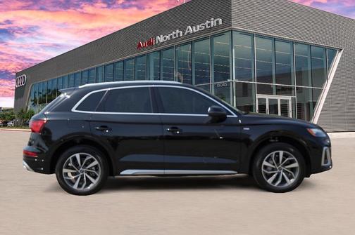 2024 Audi Q5 45 S line quattro Premium