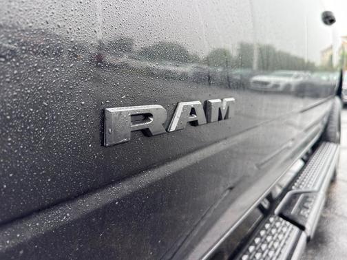 Diamond Black 2025 RAM 2500 Laramie