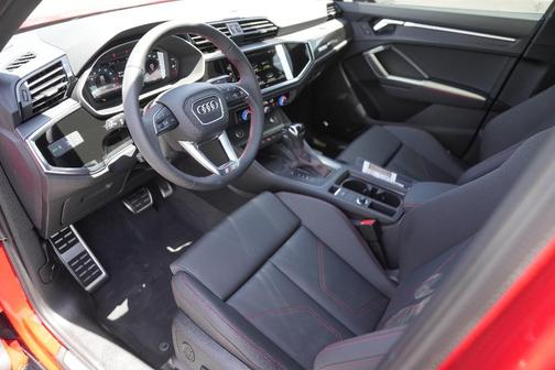 2025 Audi Q3 45 S line Premium
