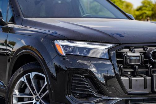 2025 Audi Q7 45 Premium