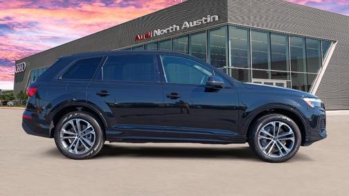 2025 Audi Q7 45 Premium
