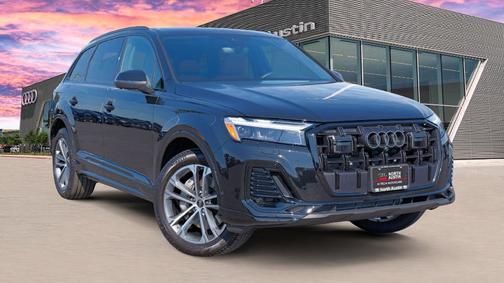2025 Audi Q7 45 Premium