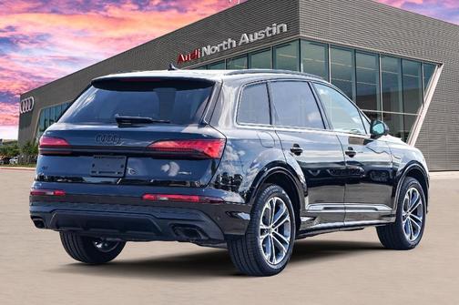 2025 Audi Q7 45 Premium