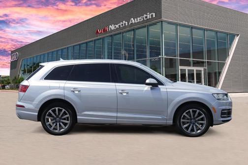 2019 Audi Q7 55 Premium Plus