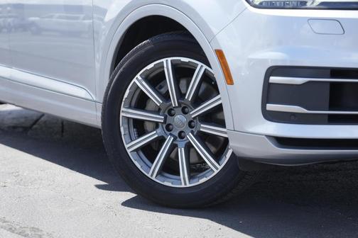 2019 Audi Q7 55 Premium Plus