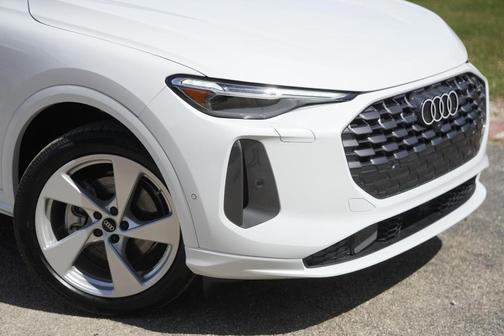2025 Audi Q5 2.0T quattro Premium