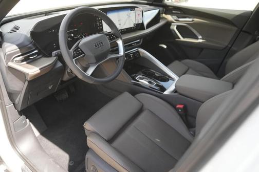 2025 Audi Q5 2.0T quattro Premium