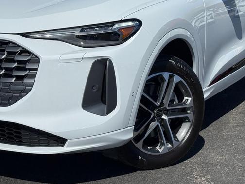 2025 Audi Q5 2.0T quattro Premium