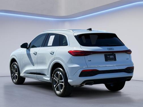 2025 Audi Q5 2.0T quattro Premium