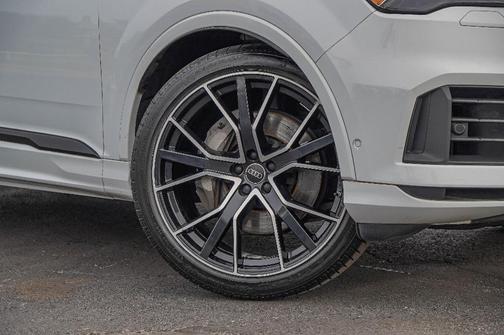 2022 Audi Q7 55 Prestige