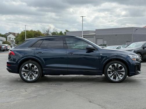 Blue 2026 Audi Q8 55 Premium
