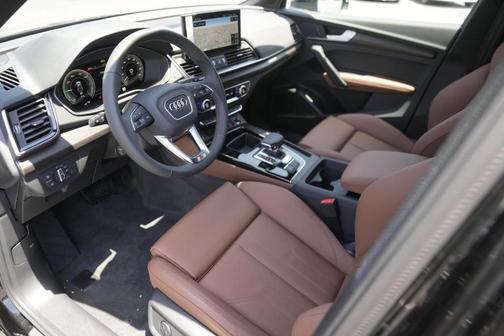 2025 Audi Q5 55 S line quattro Premium