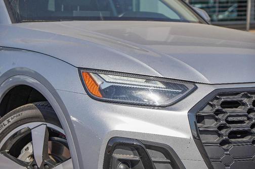2022 Audi Q5 45 S line quattro Premium