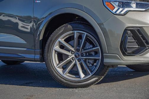 2025 Audi Q3 45 S line Premium