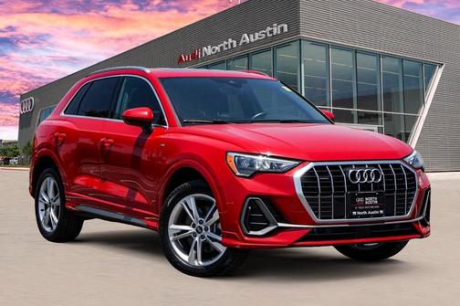 2022 Audi Q3 45 S line Premium