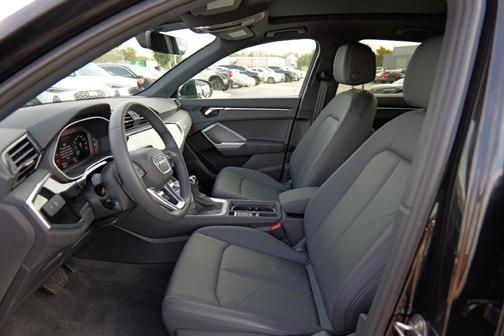 2025 Audi Q3 45 S line Premium