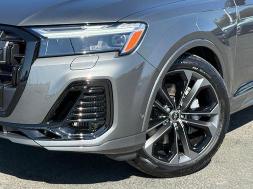 Gray 2026 Audi Q7
