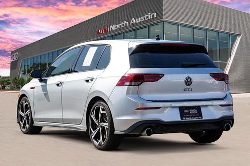2024 Volkswagen Golf GTI 2.0T SE