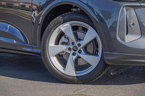 2025 Audi Q5 2.0T quattro Premium