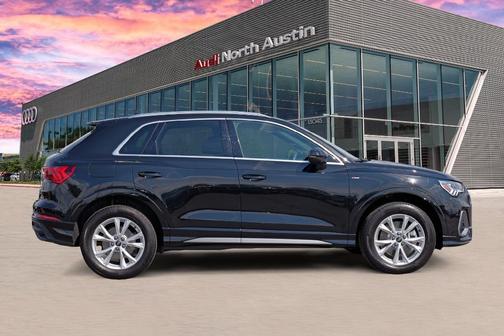 2025 Audi Q3 45 S line Premium