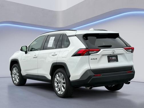 Super White 2019 Toyota RAV4 XLE Premium