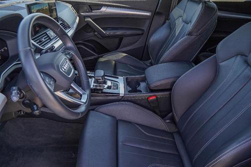 2023 Audi Q5 45 S line Premium Plus