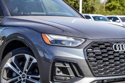 2023 Audi Q5 45 S line Premium Plus