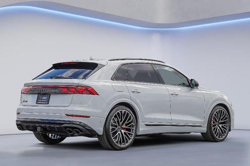 2026 Audi SQ8 4.0T Prestige