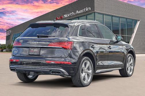 2022 Audi Q5 45 S line quattro Premium