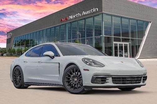 2018 Porsche Panamera 4S