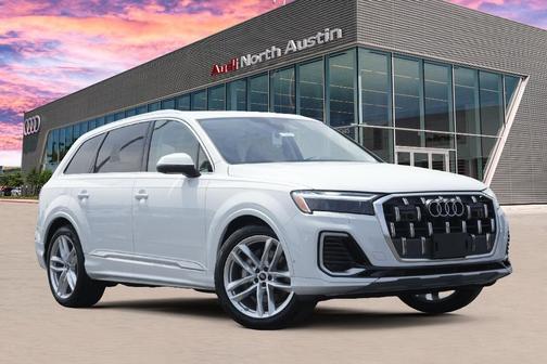 2025 Audi Q7 55 Premium