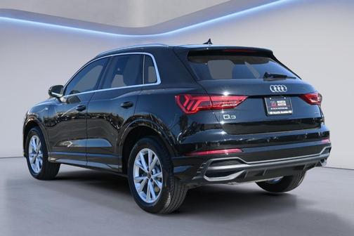 2025 Audi Q3 45 S line Premium